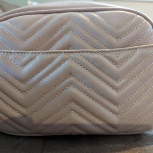 NWT Beige camera purse crossbody